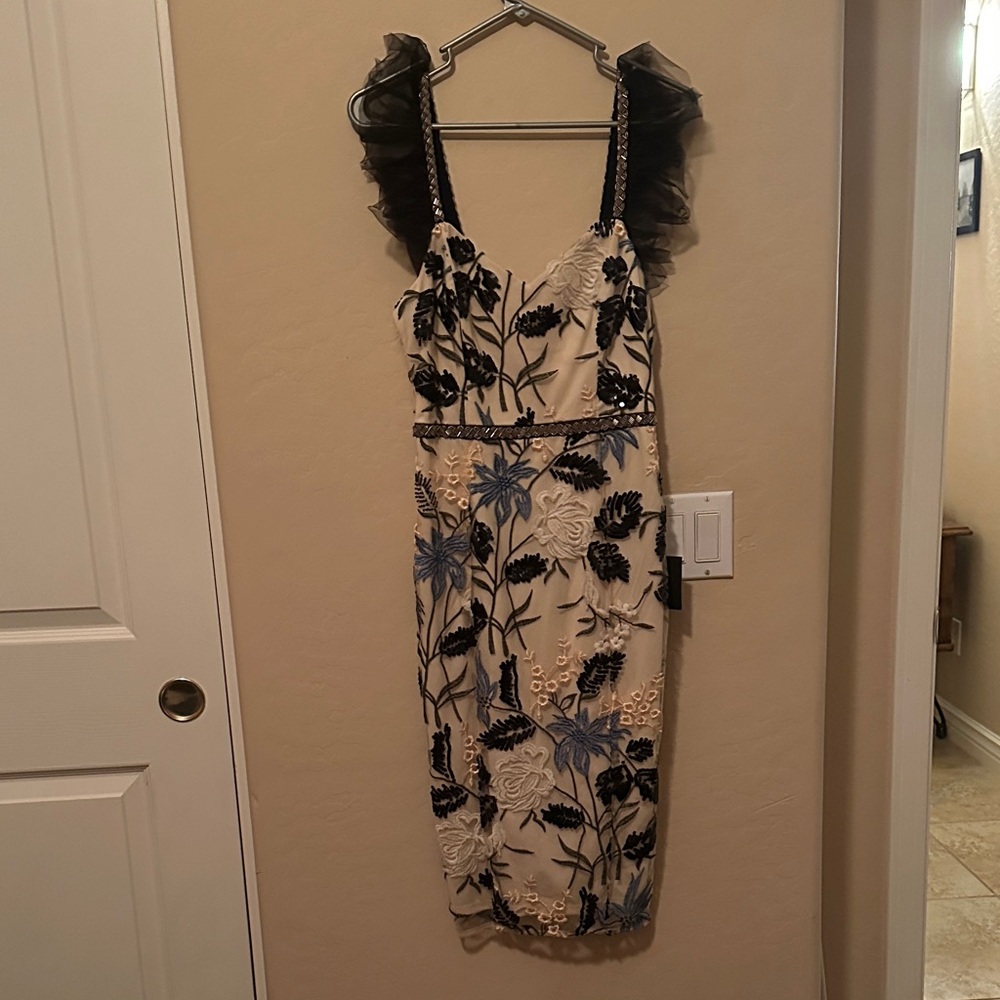Lulu's Black and White Floral Midi Dress